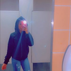 Meet your Posher, Avani